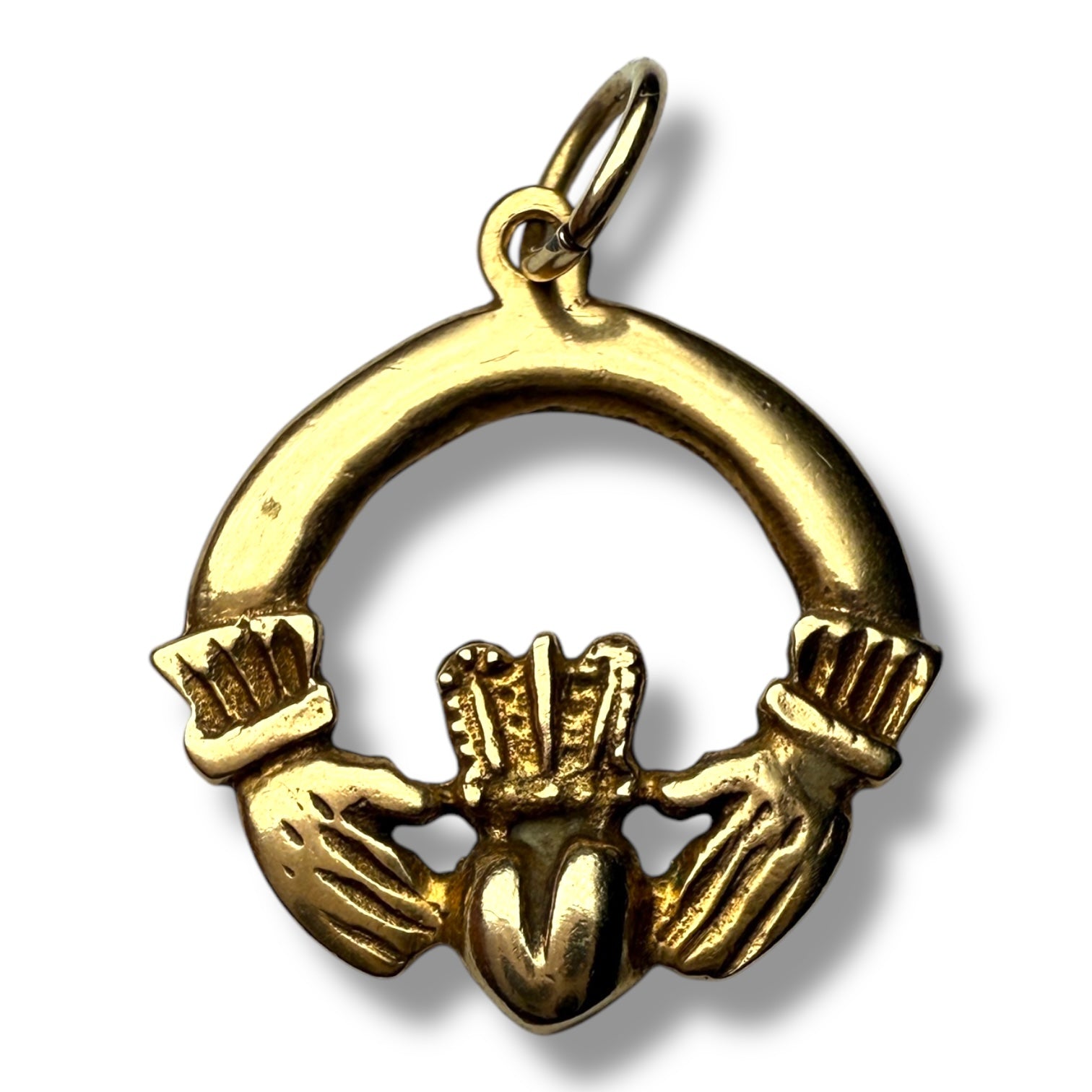 9k gold pendant