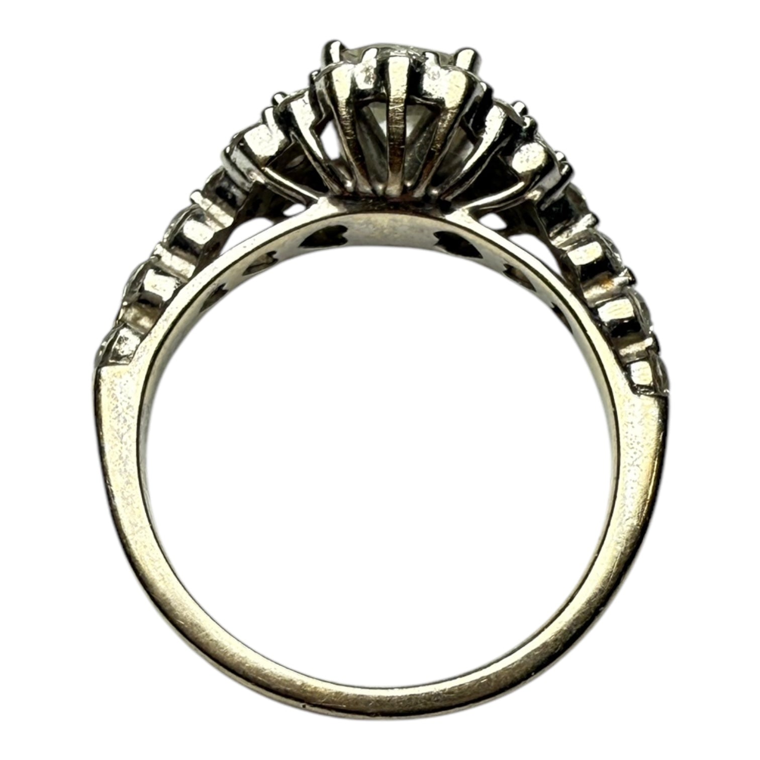 Diamond ring