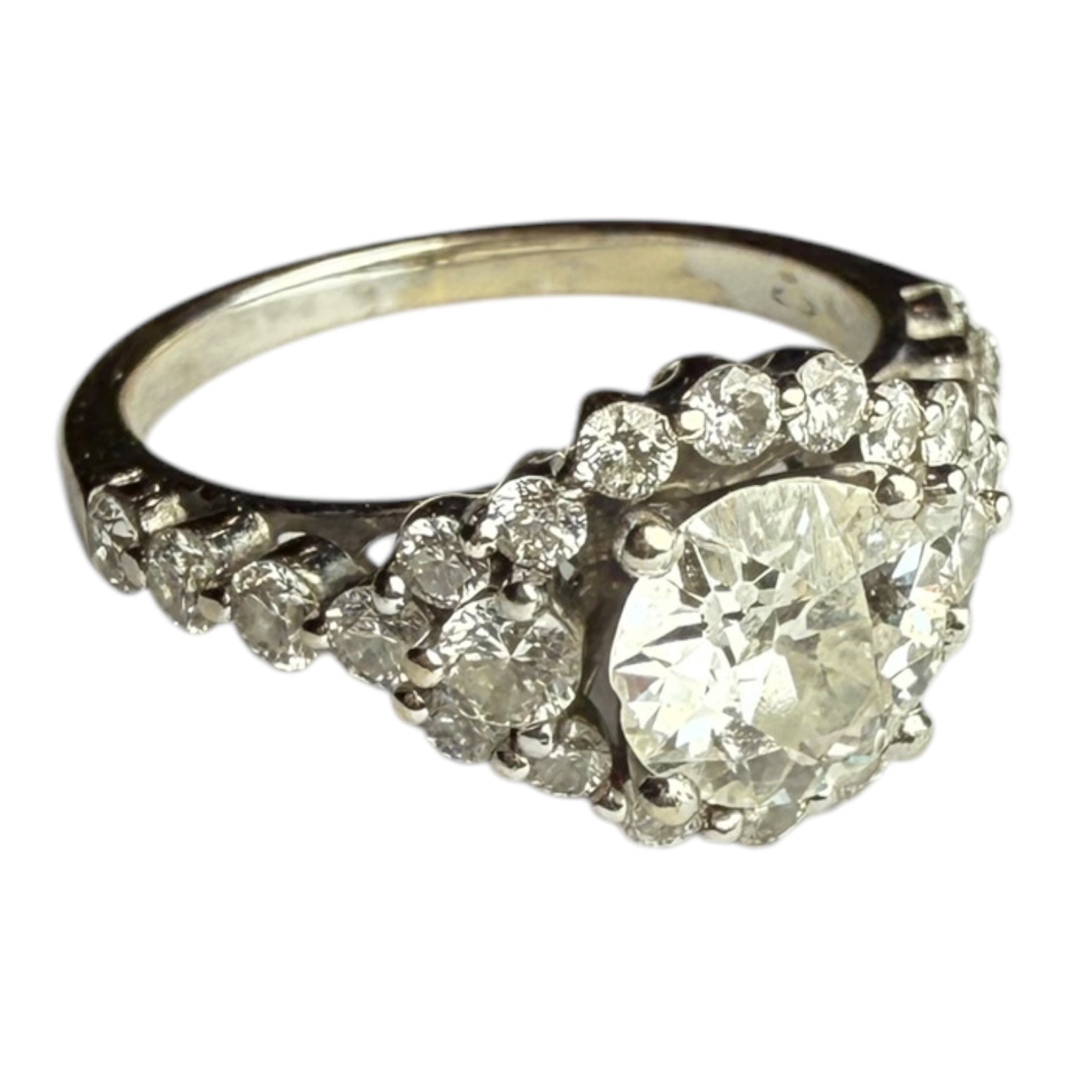 Diamond ring