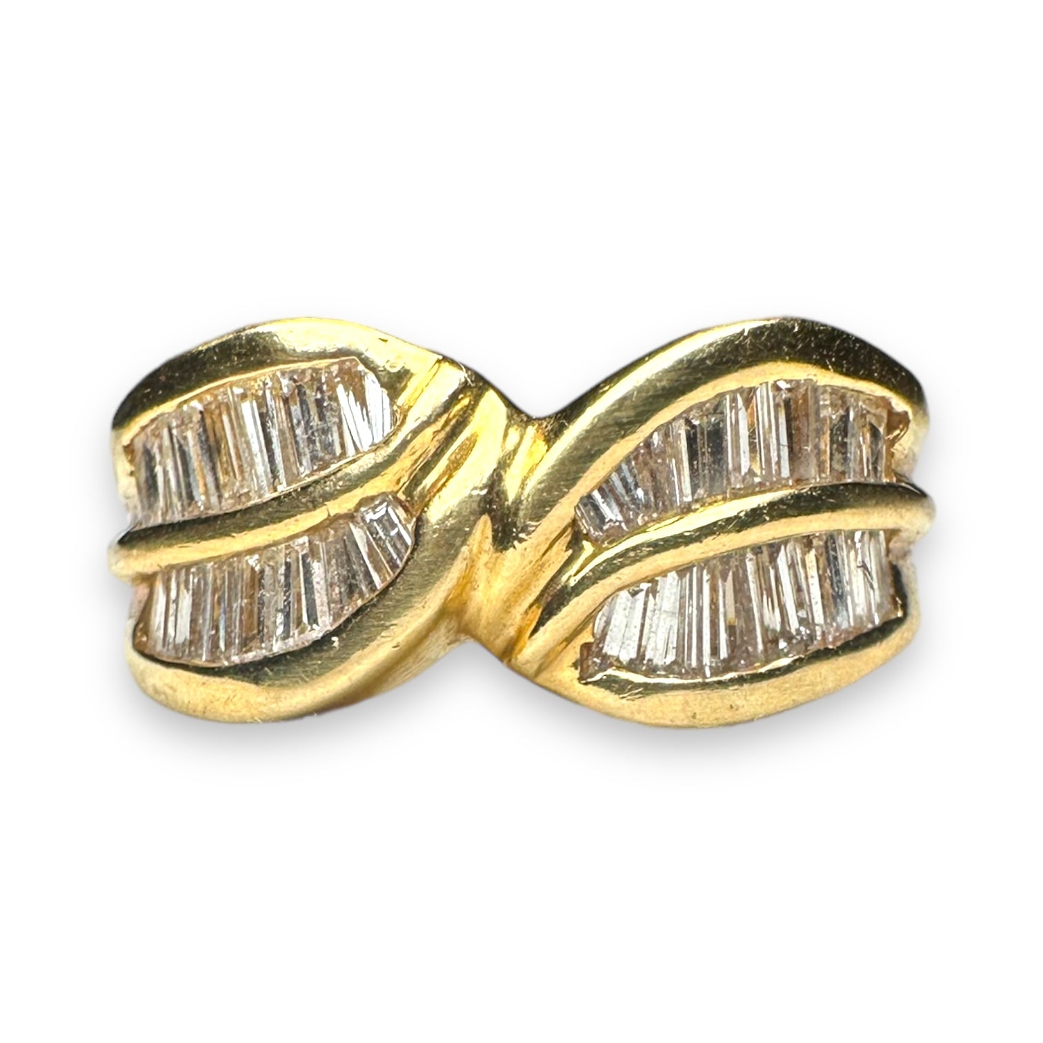 Diamonds ring