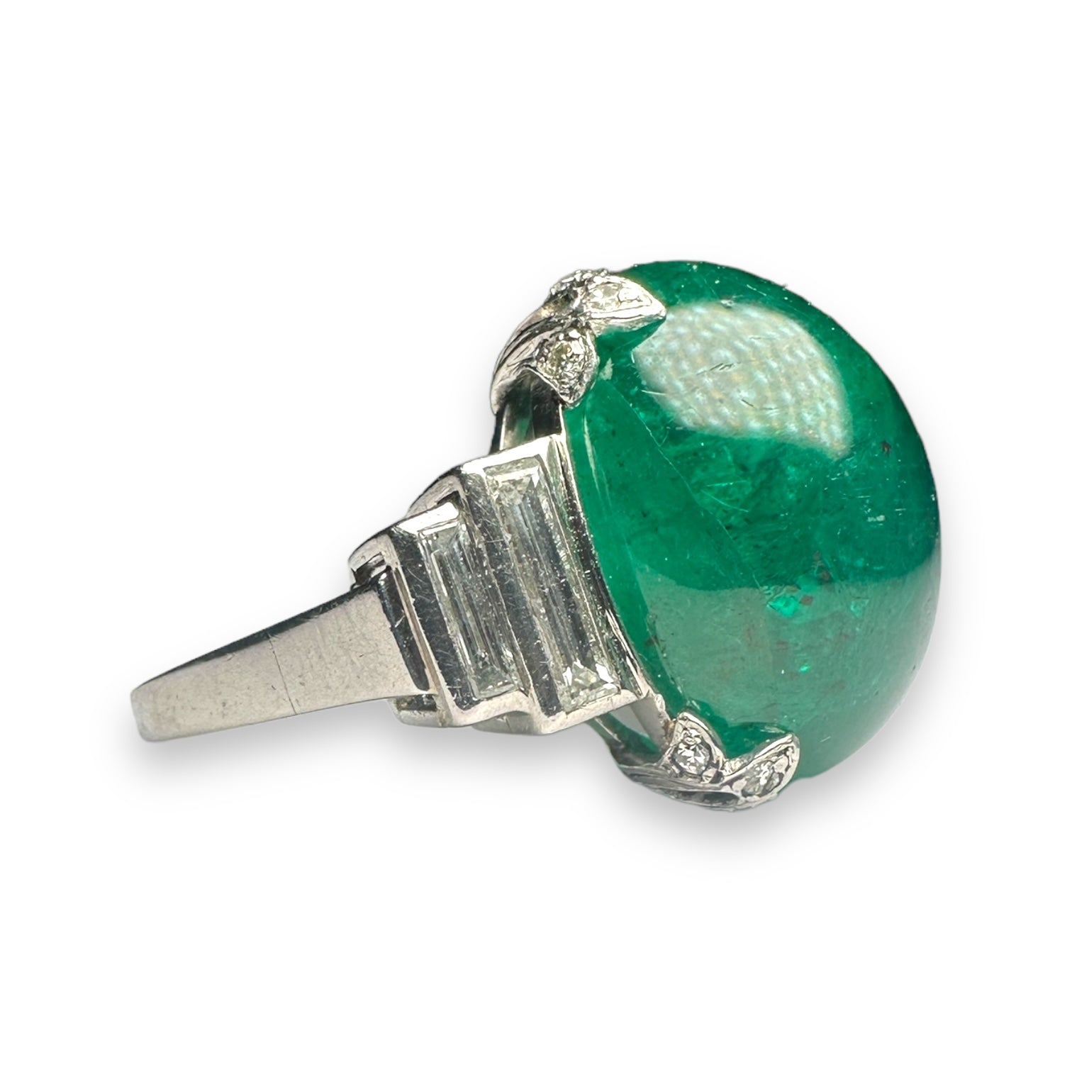 Emerald and diamond ring
