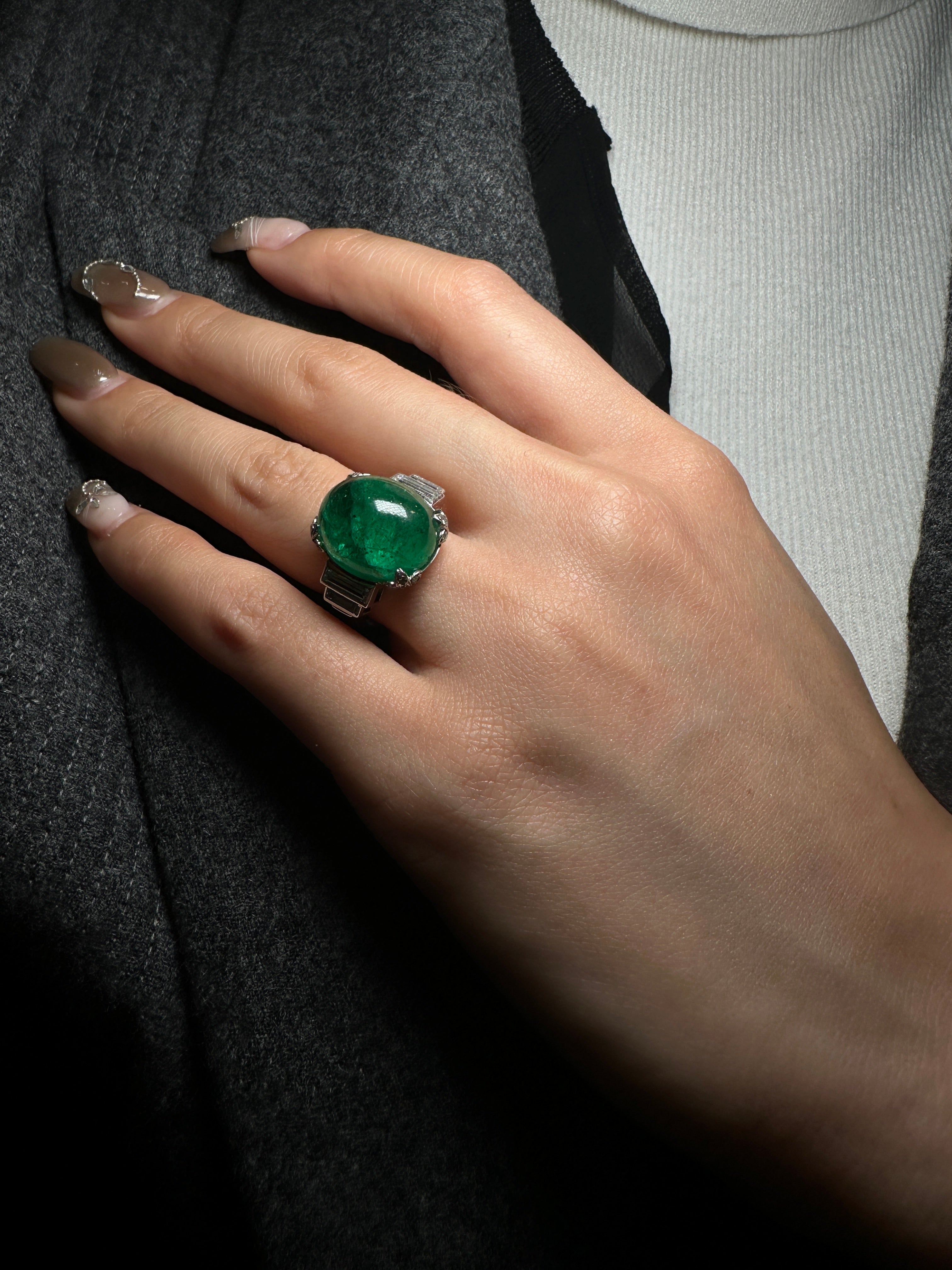 Emerald and diamond ring