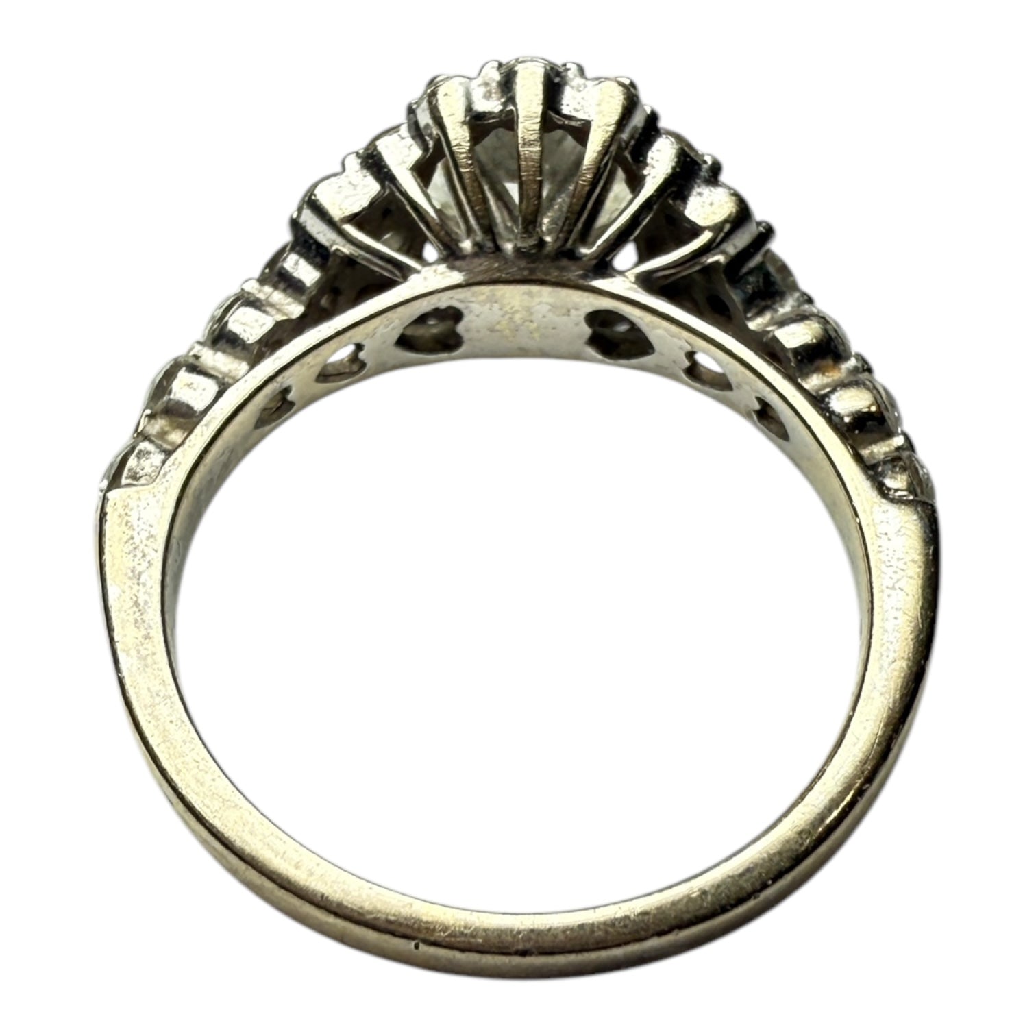 Diamond ring