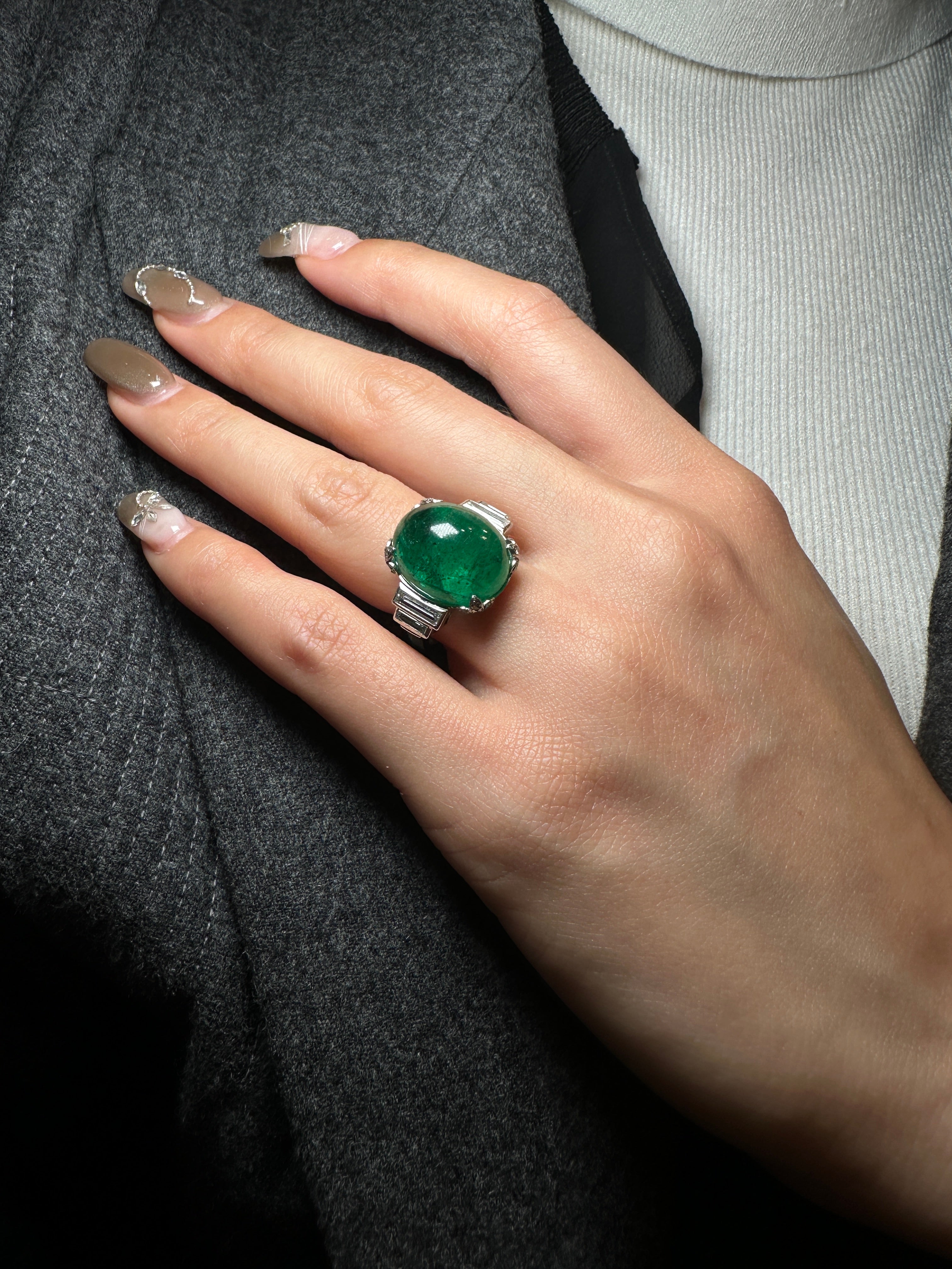 Emerald and diamond ring