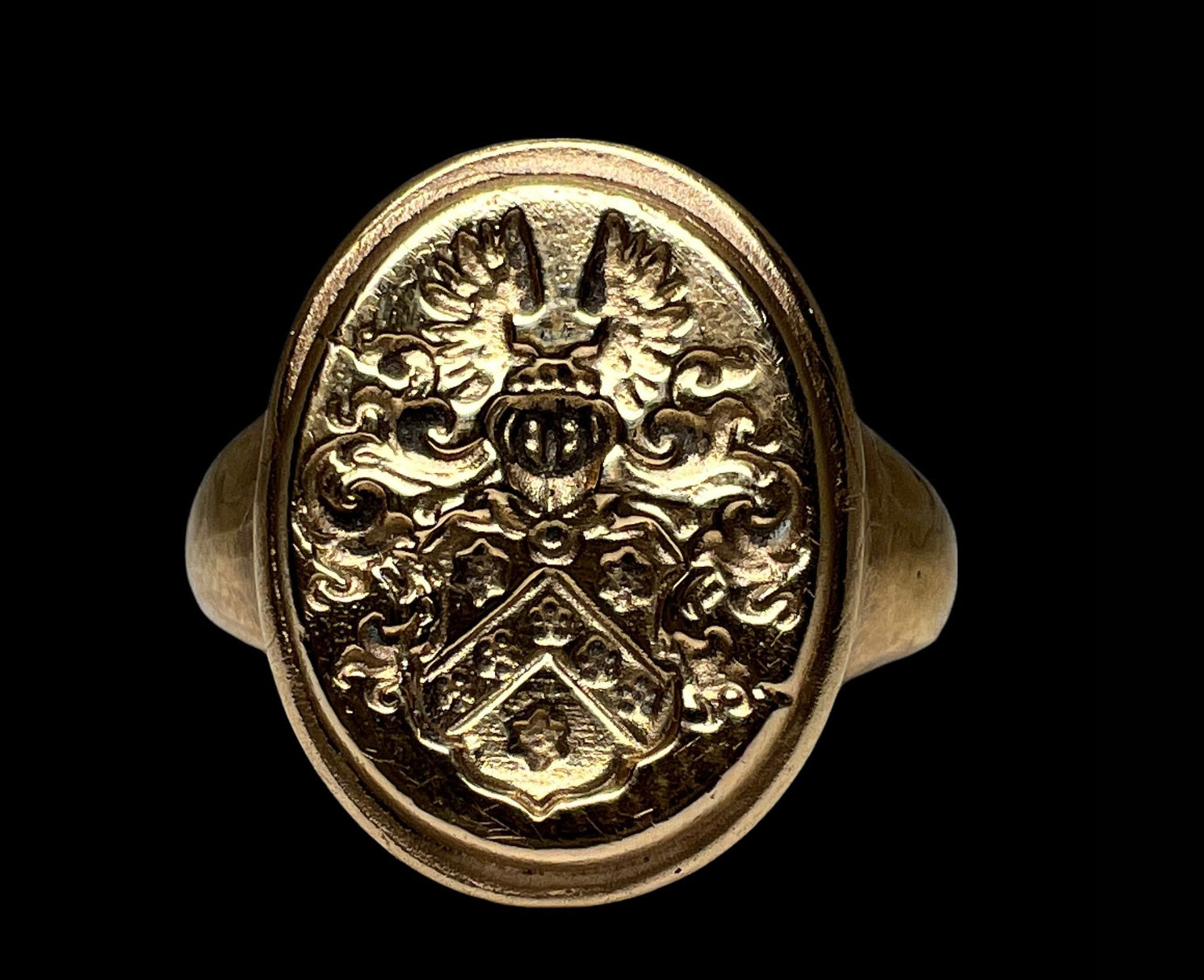 Signet gold ring for women
