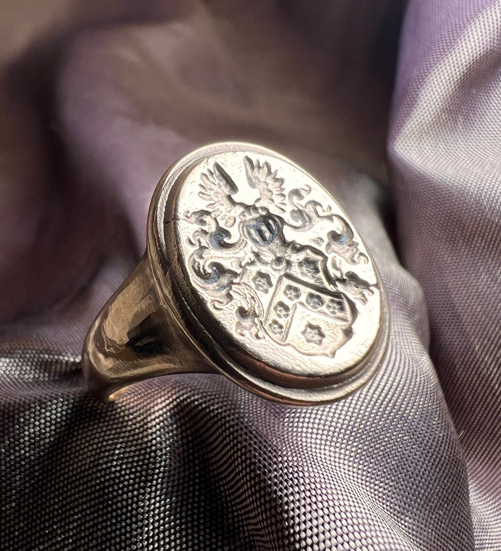 Signet gold ring for women