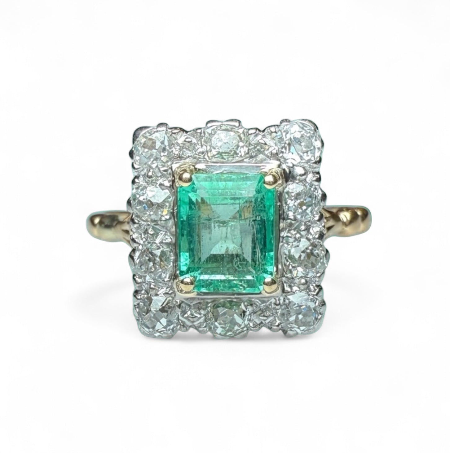 Emerald and Diamond Cluster engagement Ring | 18k Gold