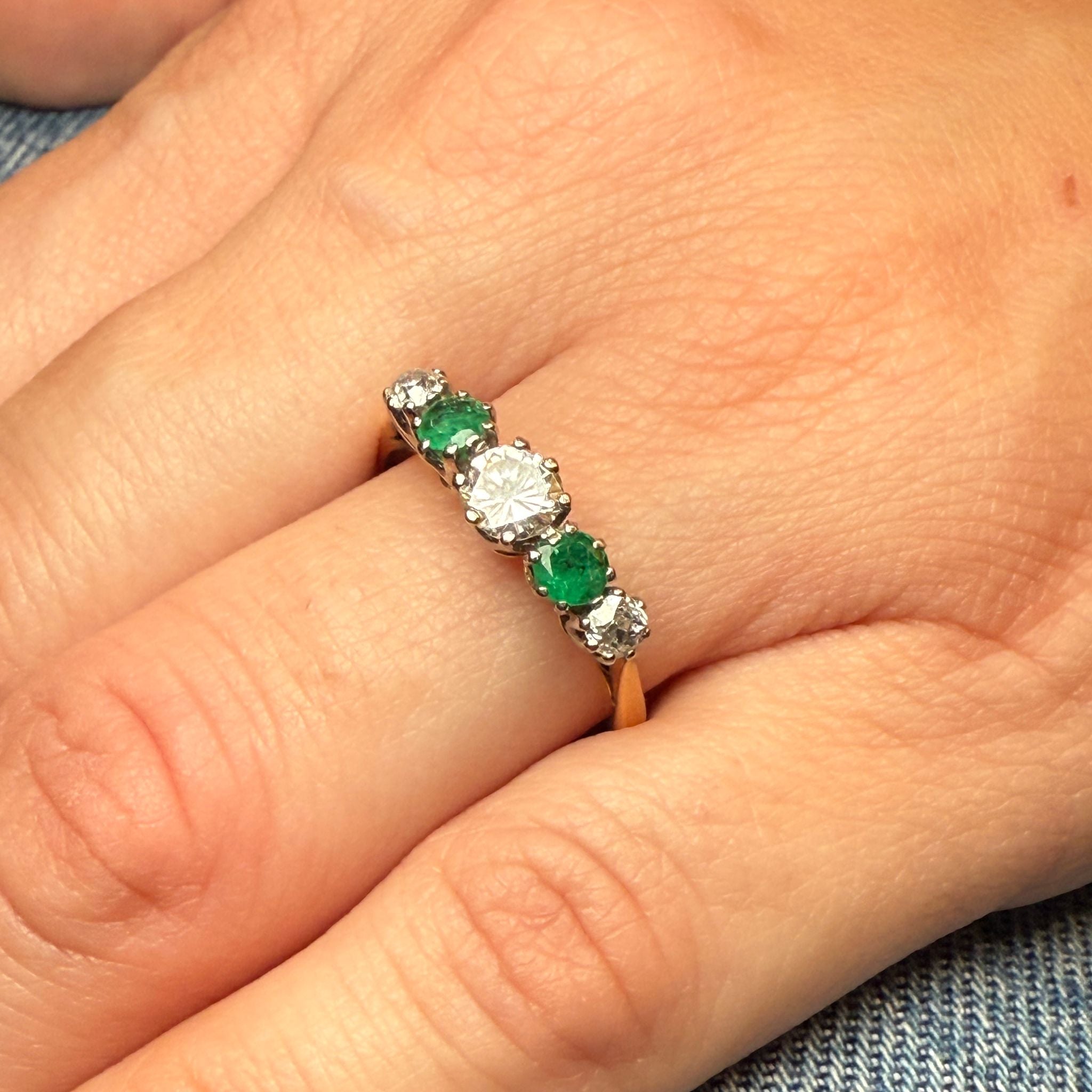 Diamonds and emerald 5 stone ring