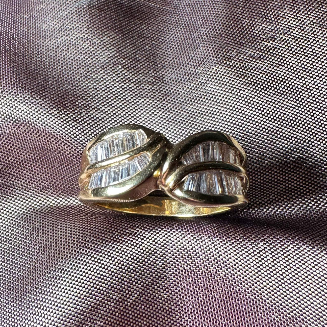 Diamonds ring