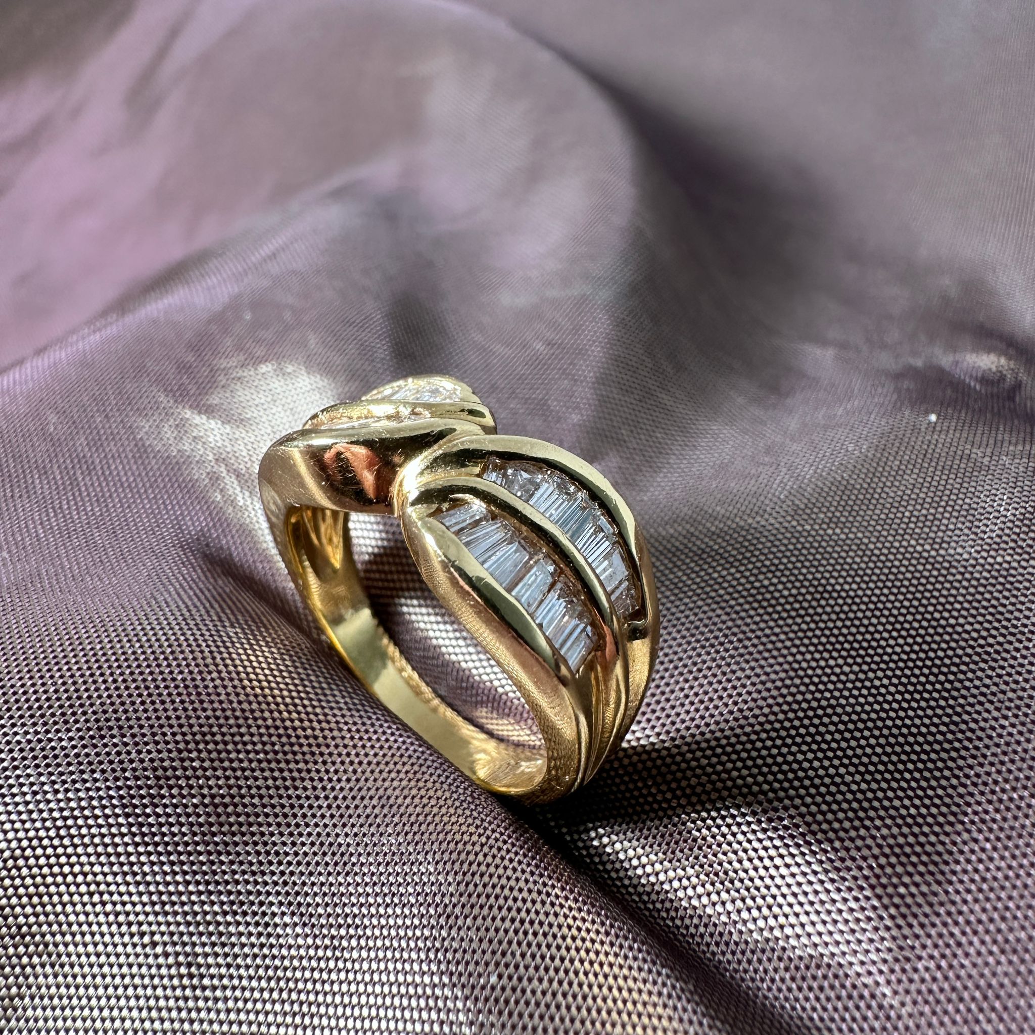 Diamonds ring