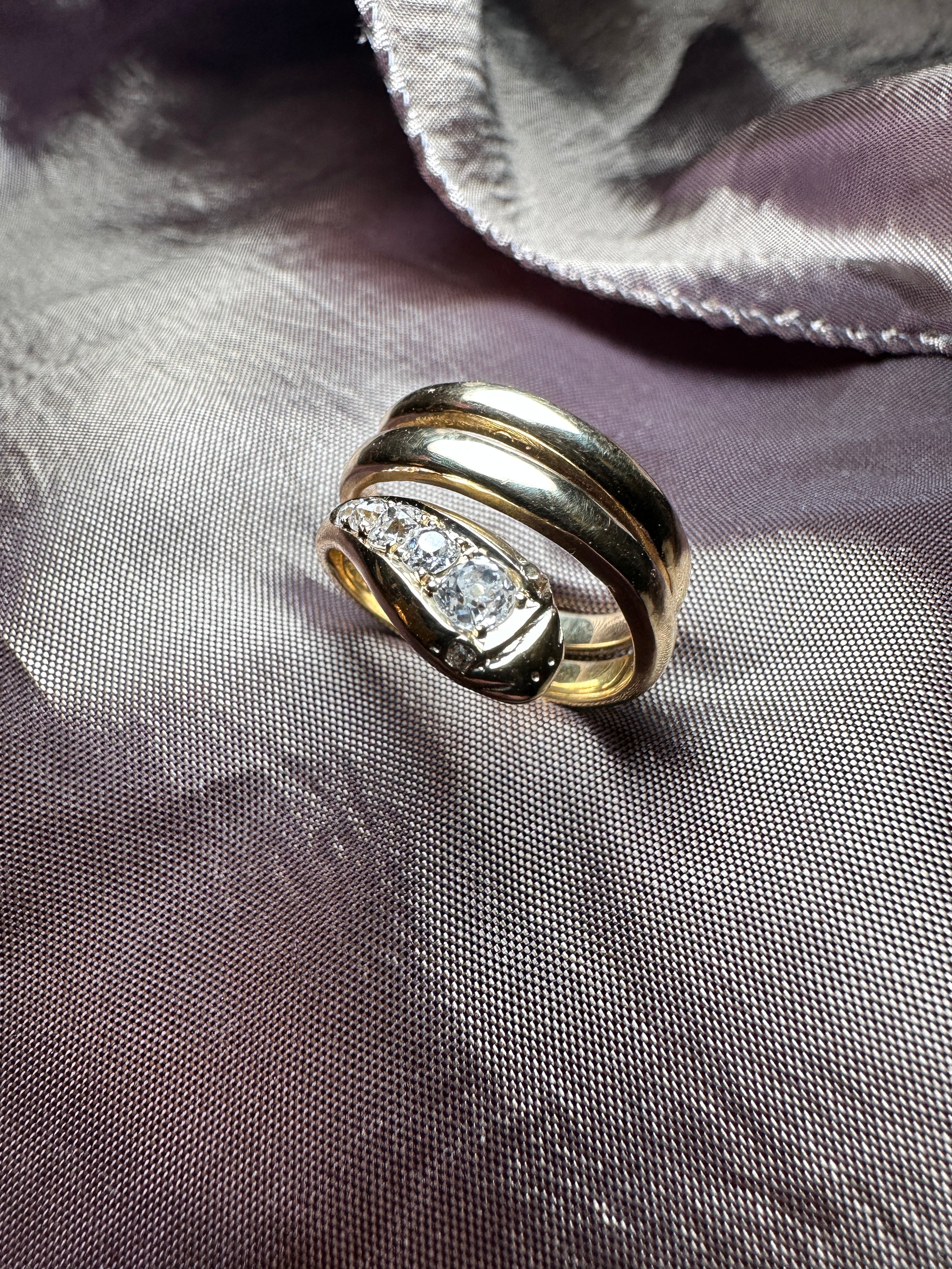 Snake diamond ring