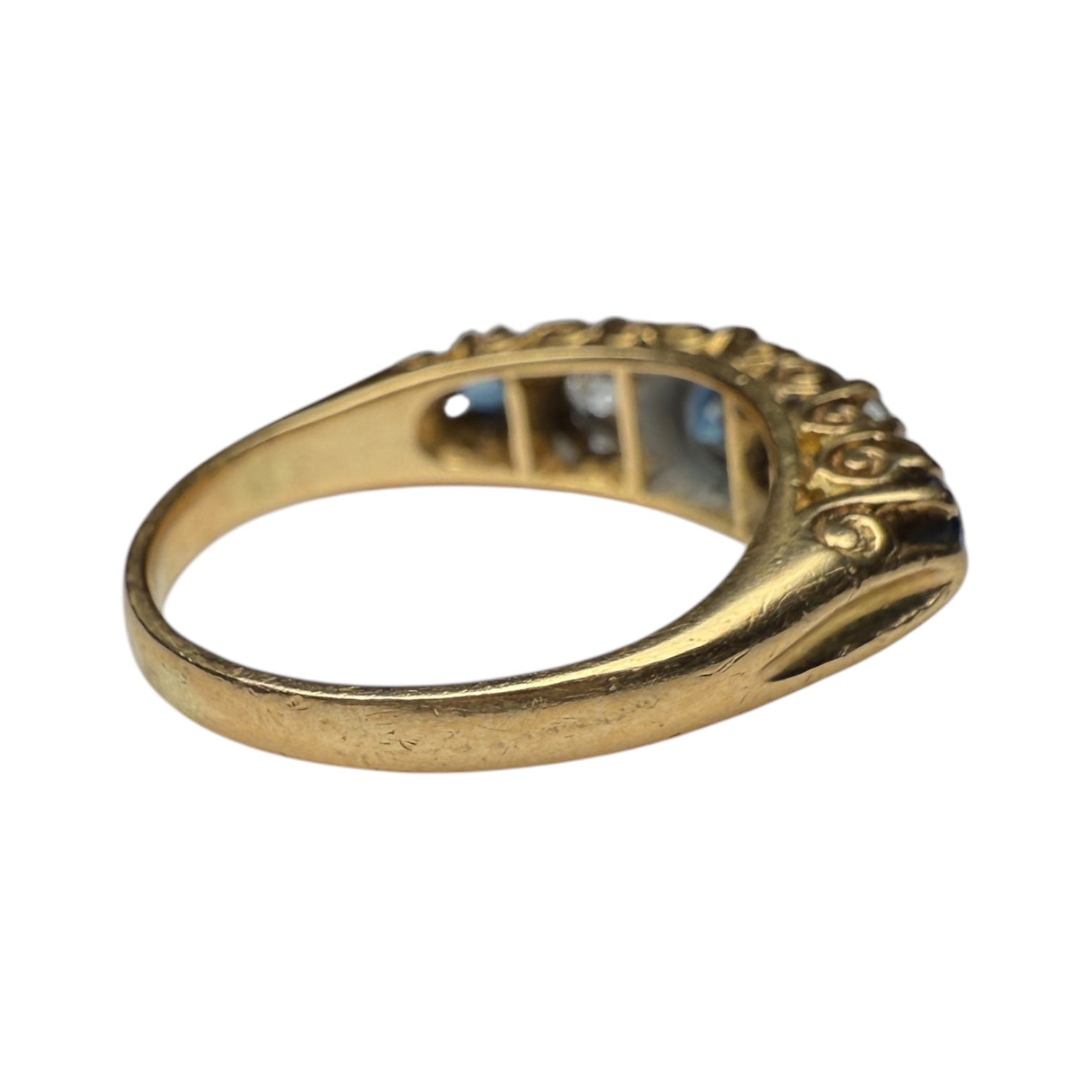 Sapphire and diamonds 5 stones ring