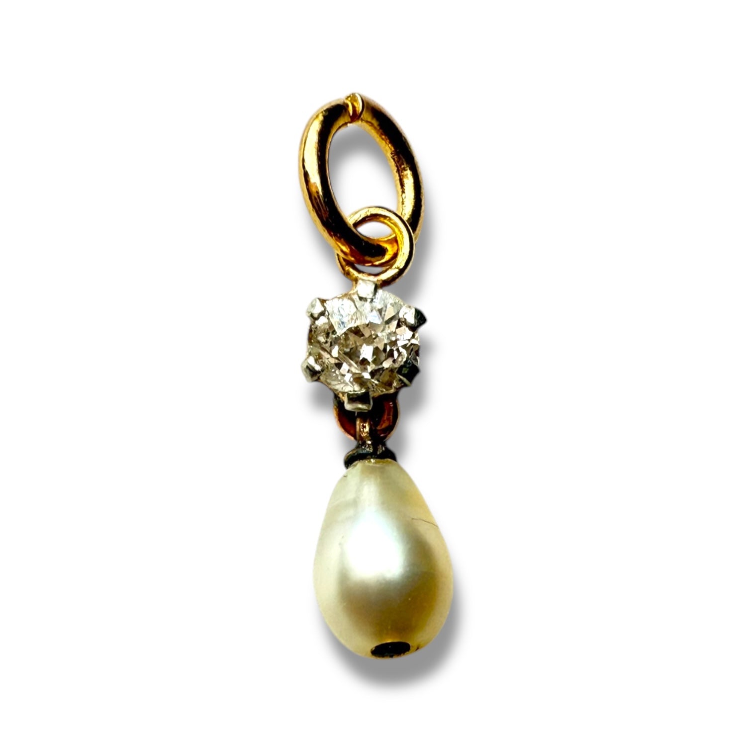 9k gold pearl and diamond pendant