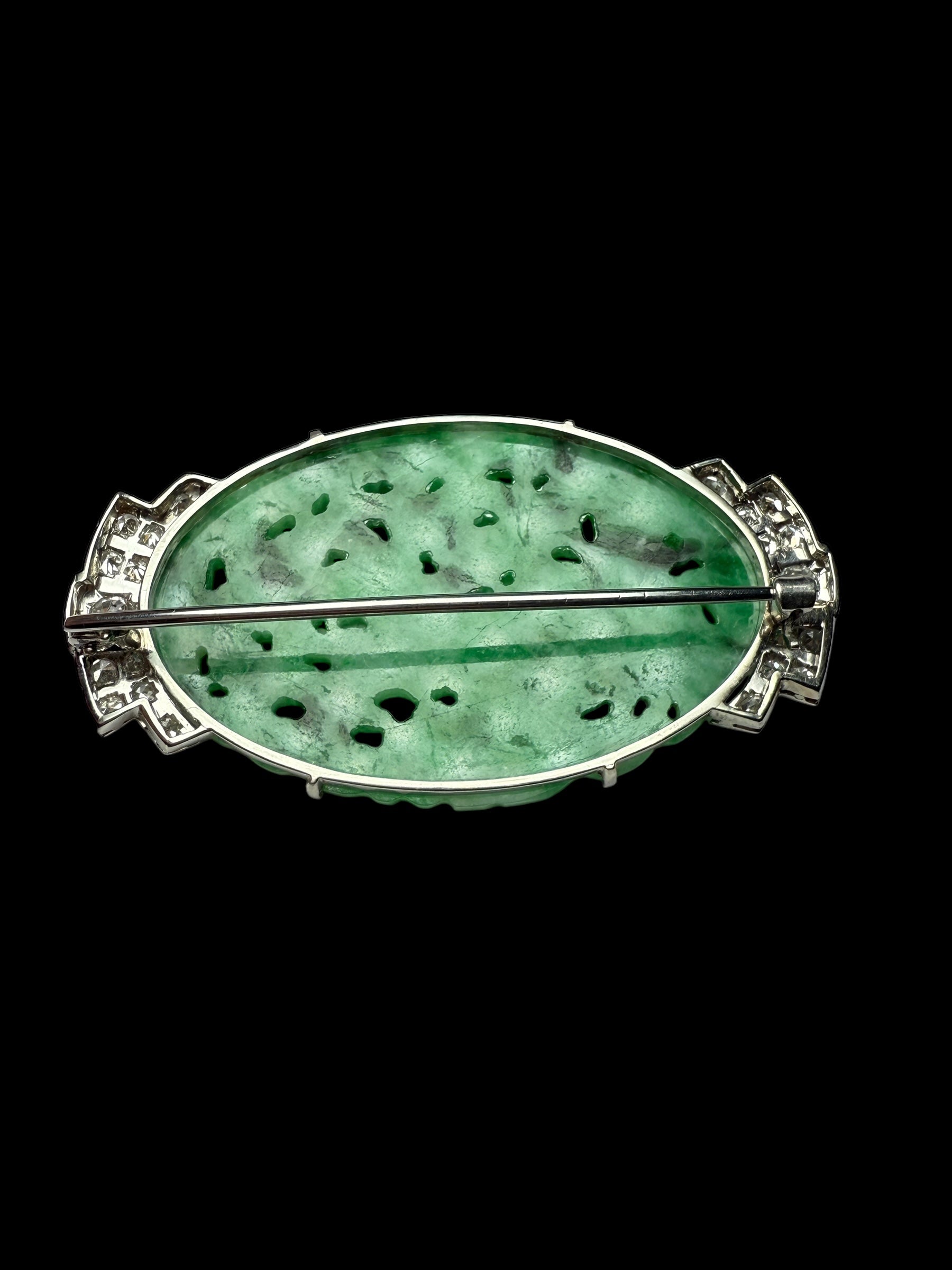 Jade and diamonds brooch