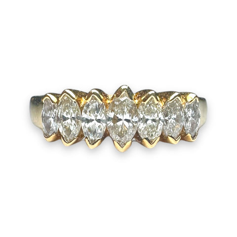 18-carat gold ring featuring seven marquise-cut diamonds