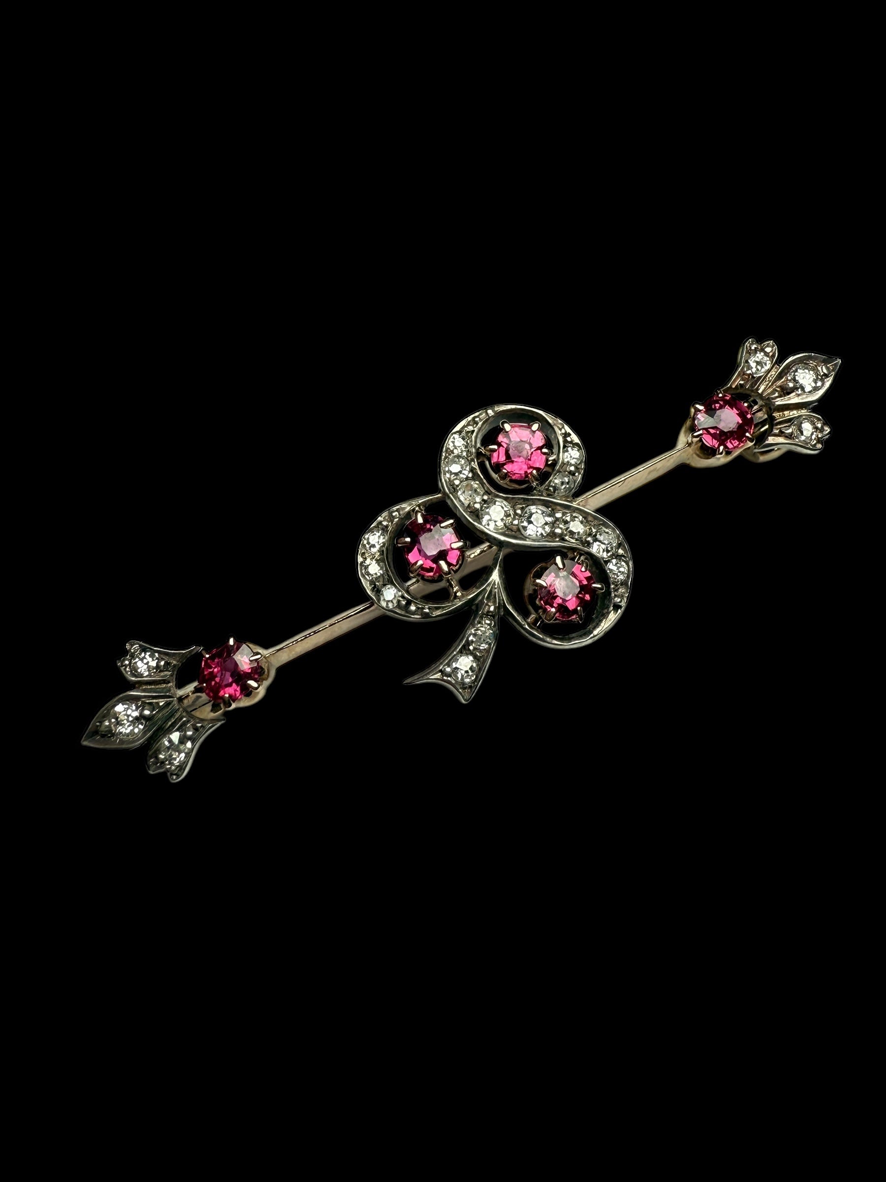 Spinel and diamonds brooch