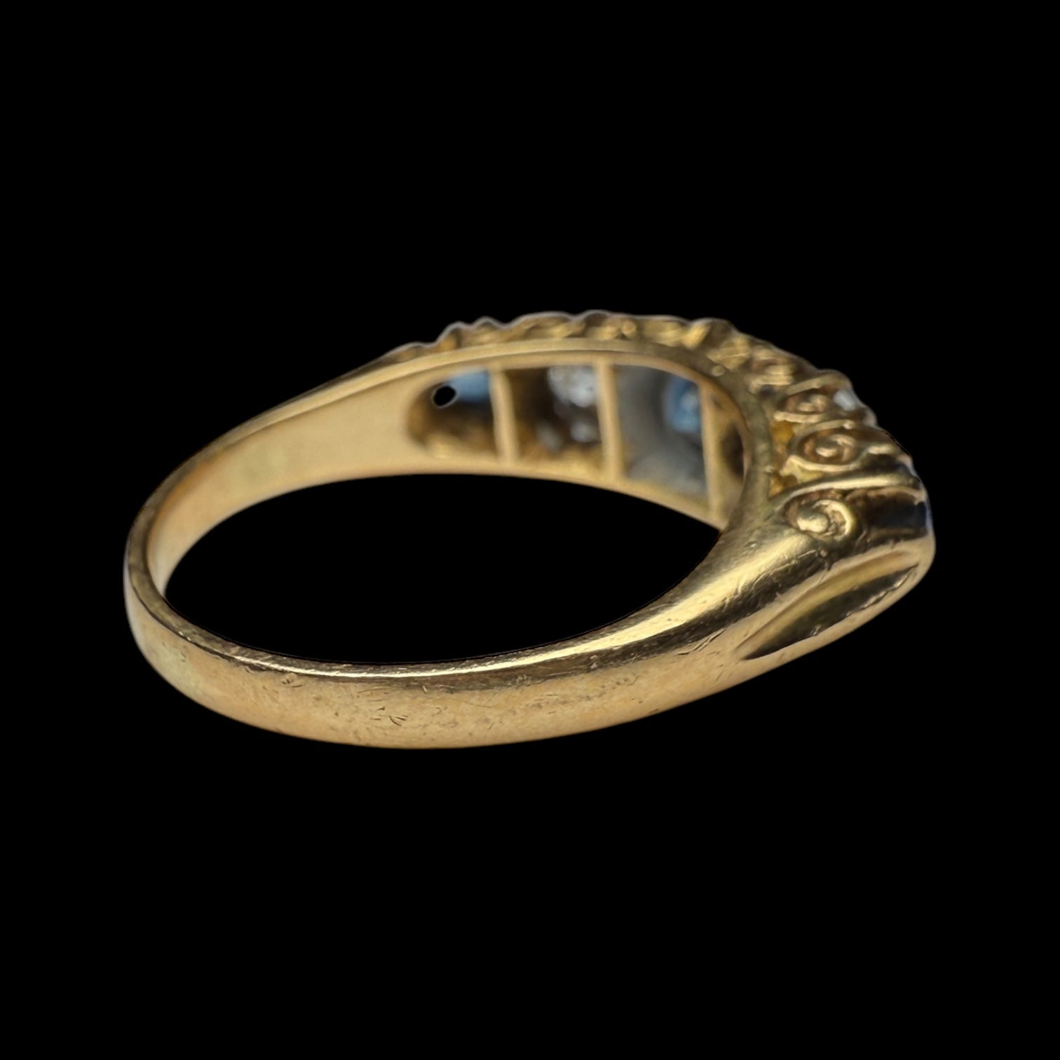 Sapphire and diamonds 5 stones ring