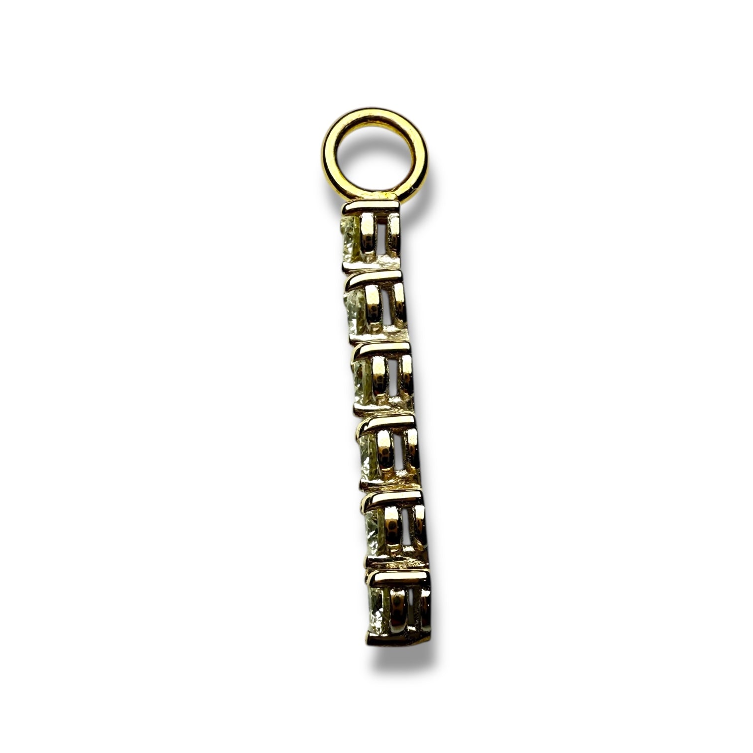 9k gold diamond pendant for women