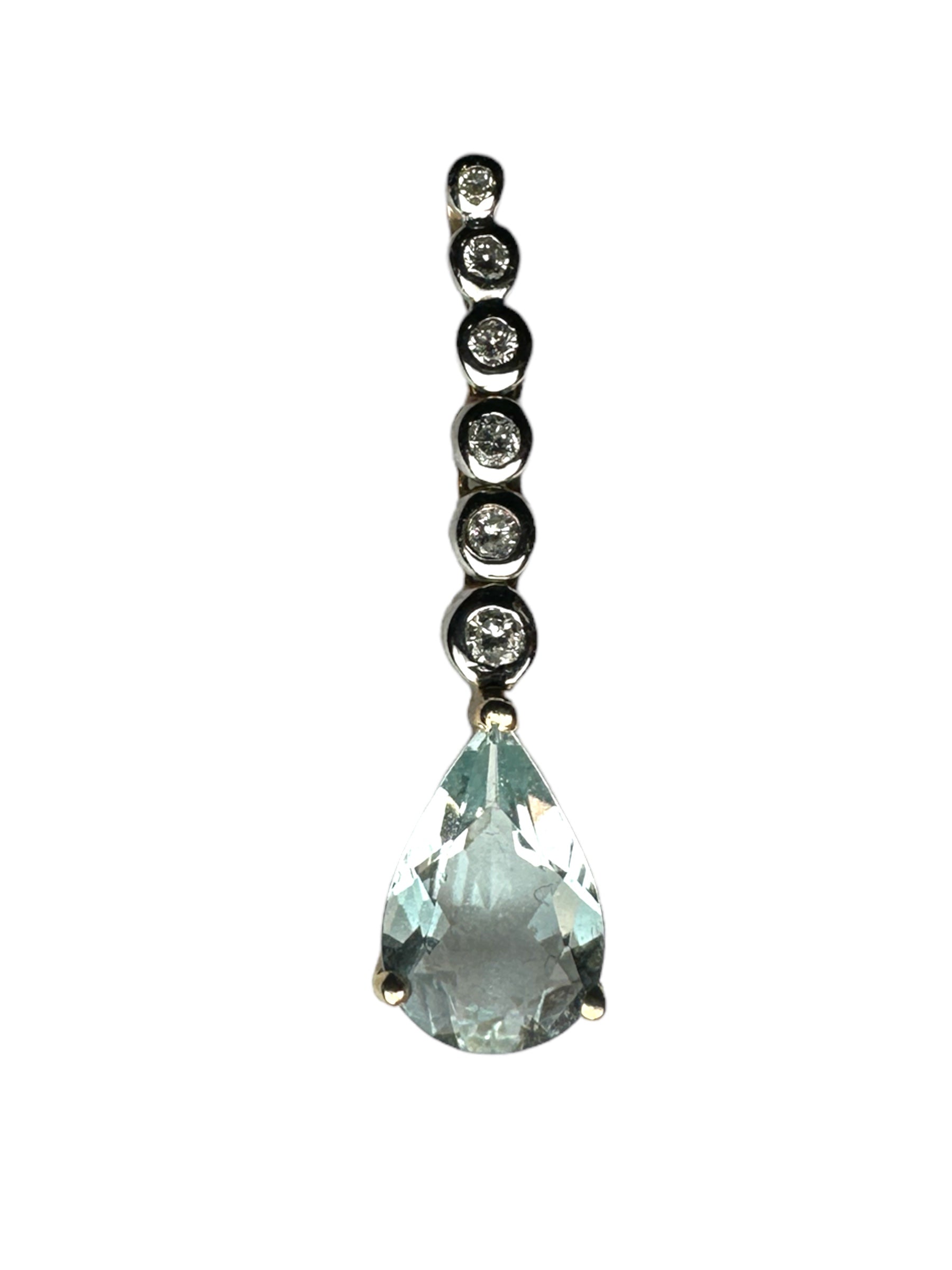 18k aquamarine gold pendant