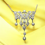 Diamonds and pearls necklace