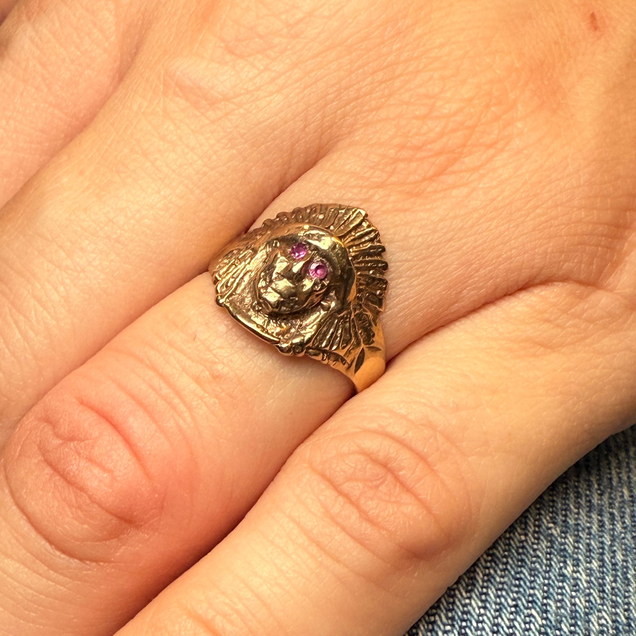 Gold ring